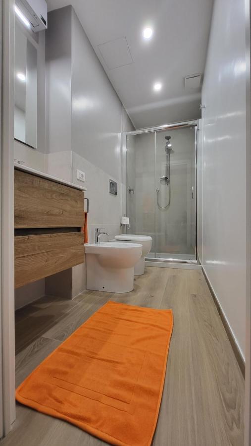 Casa Volsci, 2 Camere 2 Bagni, Roma Centro Exteriör bild