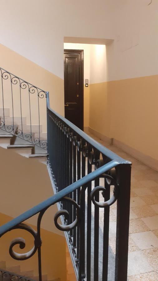 Casa Volsci, 2 Camere 2 Bagni, Roma Centro Exteriör bild